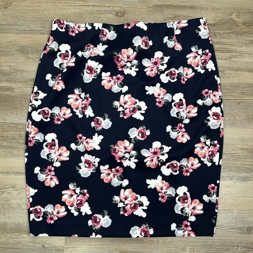 Lane Bryant Floral Pull On Elastic Skirt Size 20